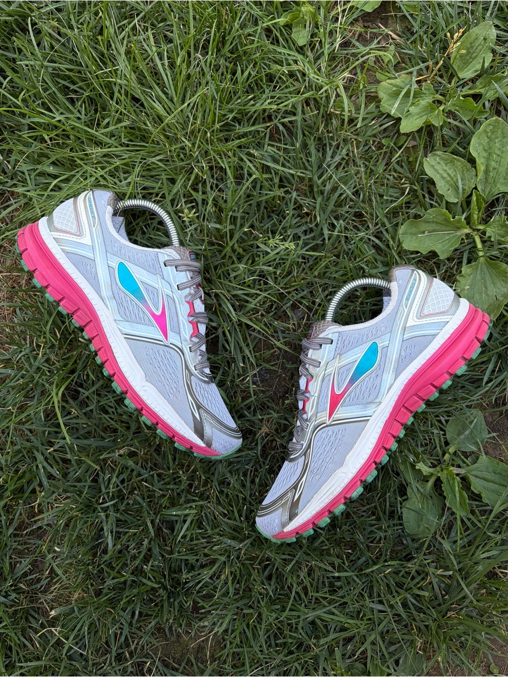 Brooks Women's Gray Pink Ghost 8 walking Running mesh Shoes size 9 Narrow